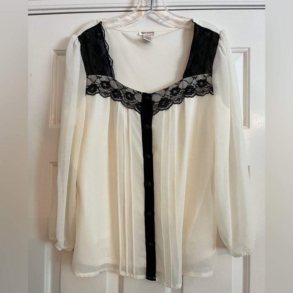 MONROE & MAIN ivory black lace chiffon top L